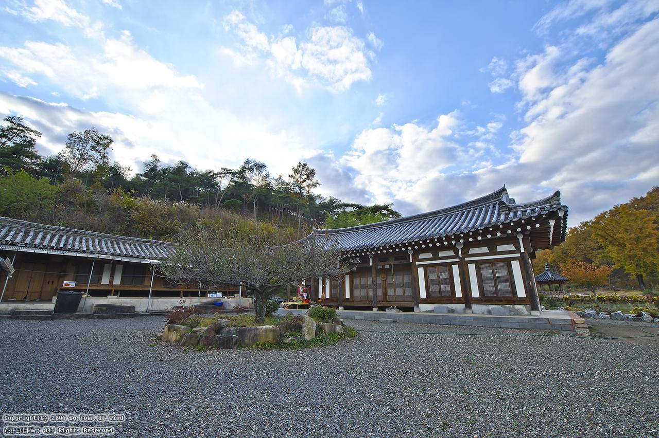 Gwiae Traditional House Yeongcheon Extérieur photo