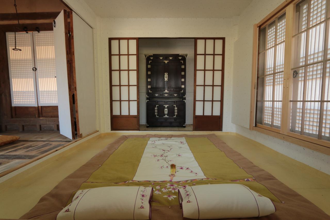 Gwiae Traditional House Yeongcheon Extérieur photo
